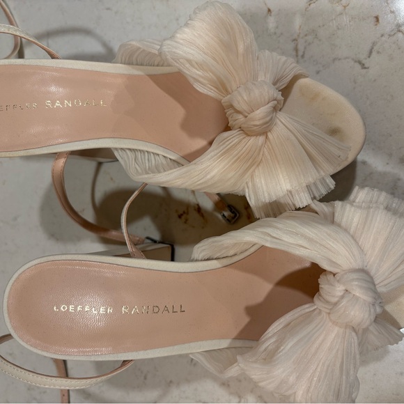 Loeffler Randall Pleated Cream Bow Heels - Picture 1 of 5